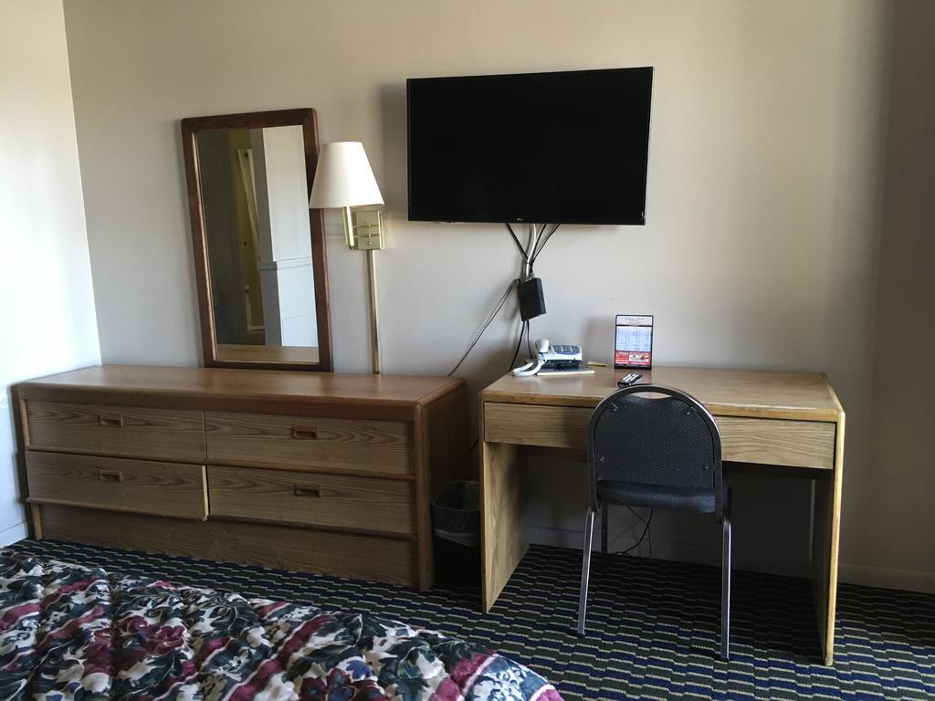 Seaway Motel Roosevelt Park Экстерьер фото