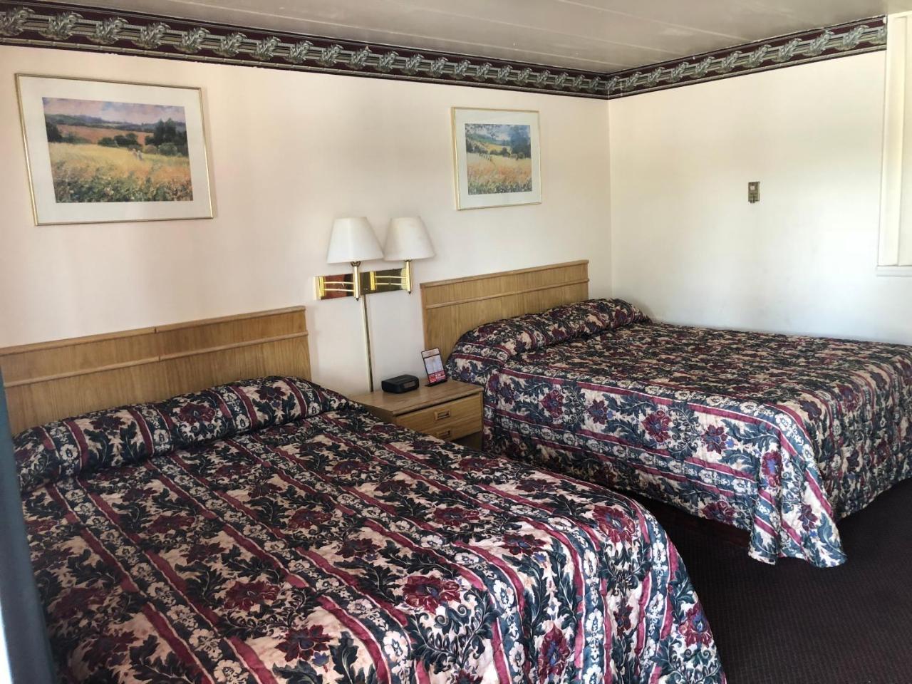 Seaway Motel Roosevelt Park Экстерьер фото