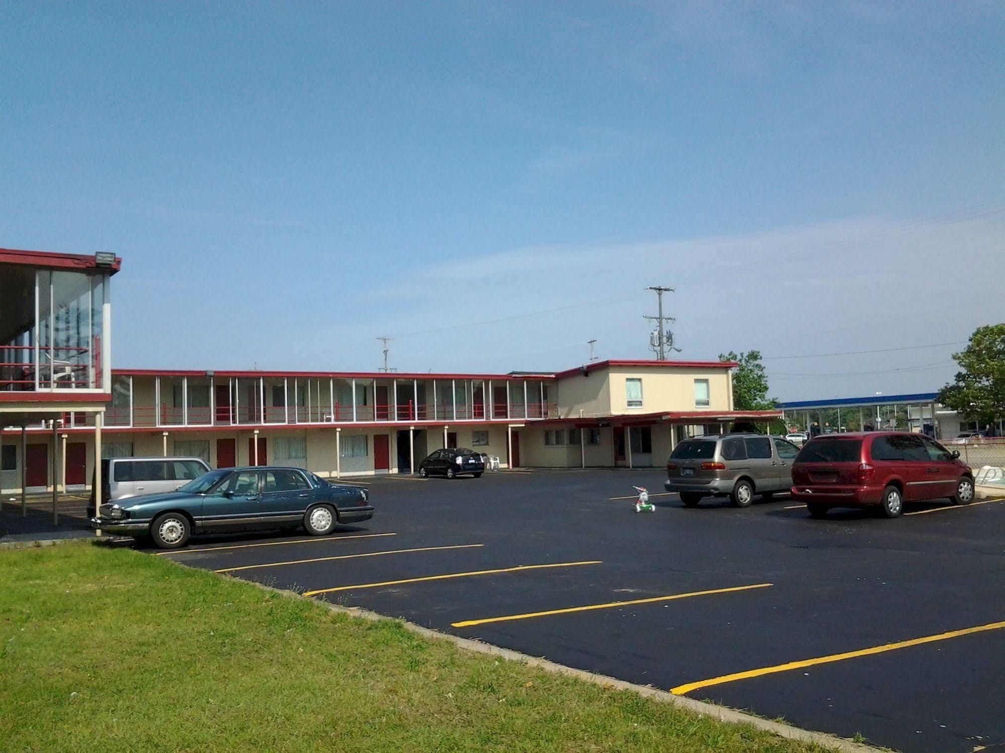 Seaway Motel Roosevelt Park Экстерьер фото